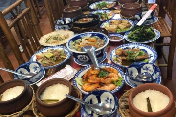 Hình ảnh tại Cơm niêu Vũng Tàu